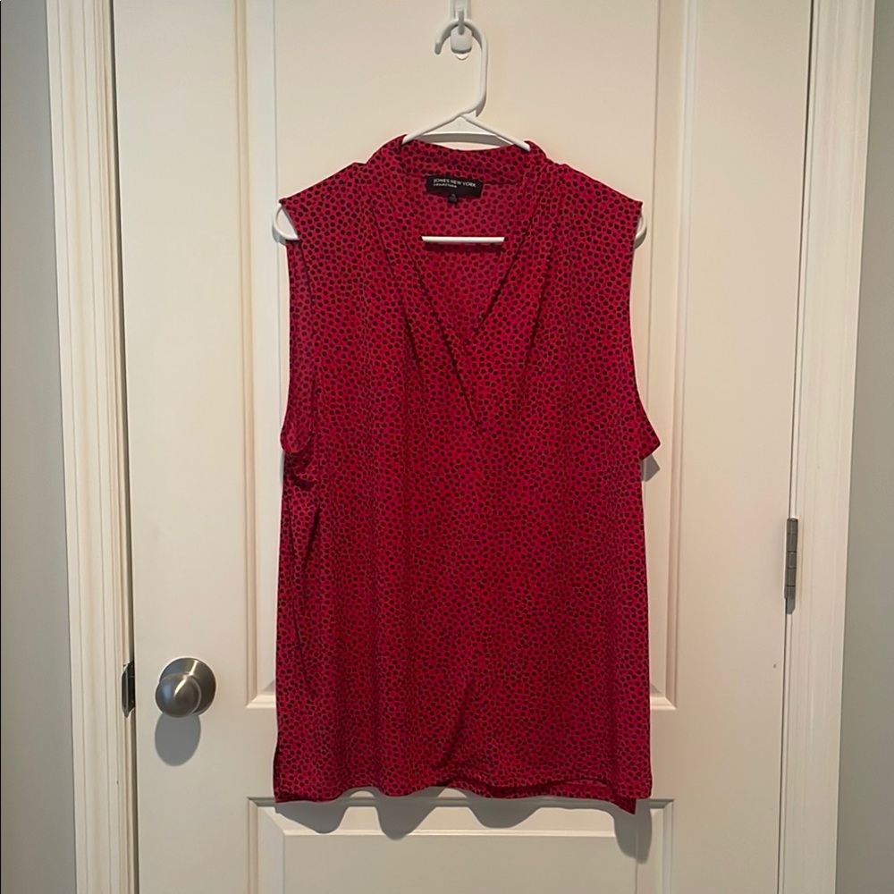 Sleeveless pink with black flowers Top - Picture 1 of 5